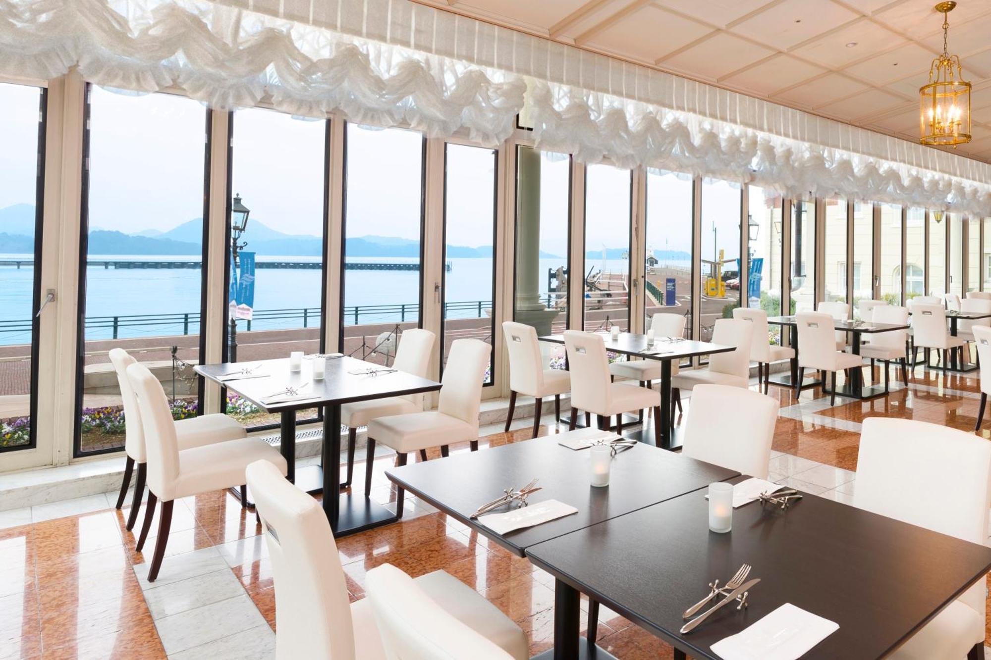Hotel Den Haag Huis Ten Bosch Сасебо Екстериор снимка Restaurant