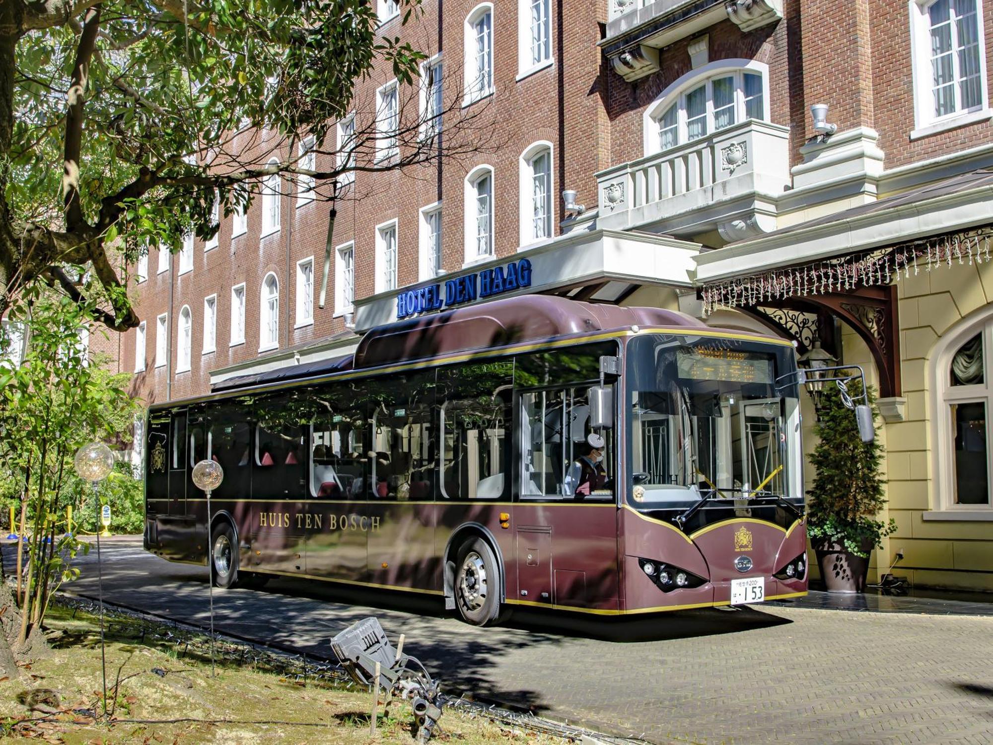 Hotel Den Haag Huis Ten Bosch Сасебо Екстериор снимка The first electric bus in the world, the BYD e6, in service in Shenzhen, China
